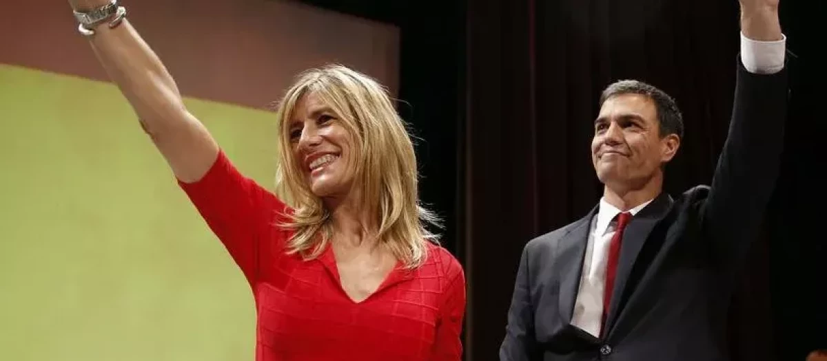 Begoña Gómez y Pedro Sánchez en la proclamación del actual presidente como candidato a la Moncloa