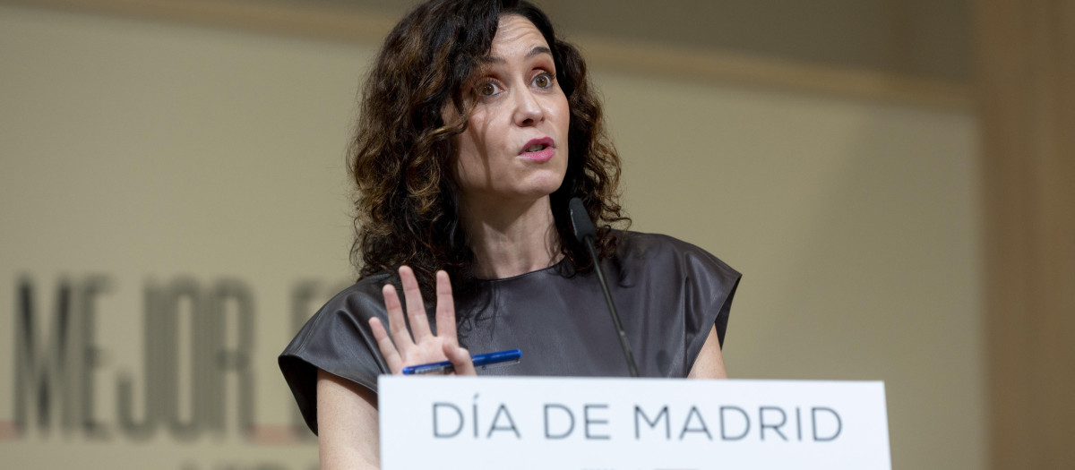 La presidenta de la Comunidad de Madrid, Isabel Díaz Ayuso, durante la celebración del Día de Madrid en Fitur 2025
