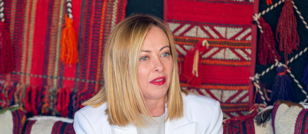 Saudi Crown Prince Mohammed bin Salman Al Saud (also known as MBS) receives Italian Prime Minister Georgia Meloni under a tent, in the northern historical resort of Al Ula, Kingdom of Saudi Arabia on January 26, 2025.