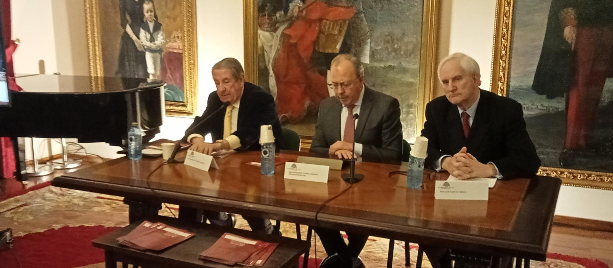 Conferencia en la que participó Francisco Vázquez en Santiago