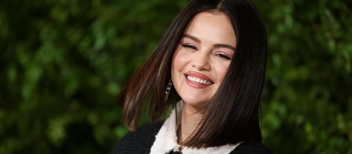 La actriz y cantante Selena Gomez asiste al evento Academy Women's Luncheon en Los Ángeles