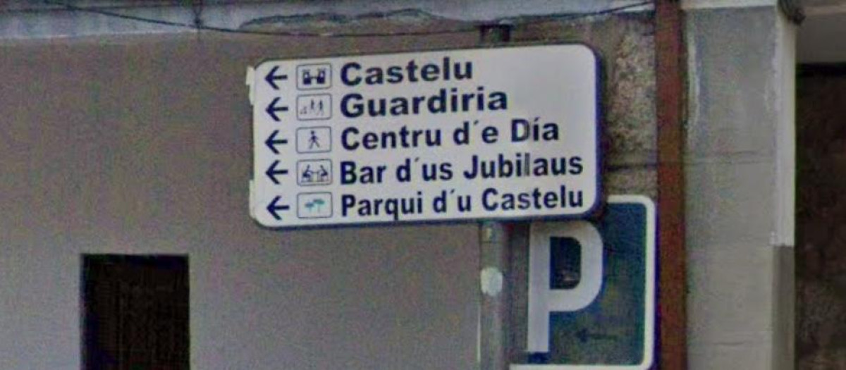 Letrero escrito en fala extremeña en el pueblo de Eljas