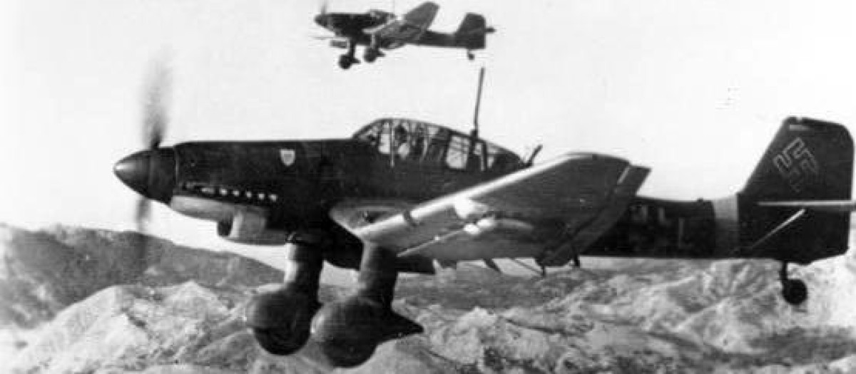 Formación de Junkers Ju 87D sobre Yugoslavia, octubre de 1943
