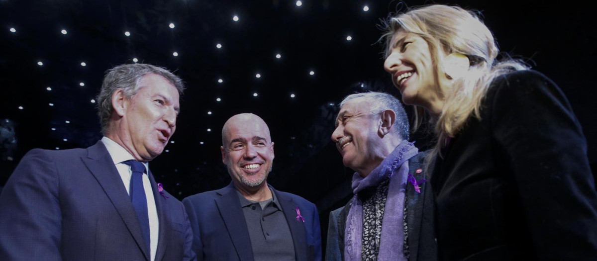 Feijóo, junto a Unai Sordo, Pepe Álvarez y Yolanda Díaz en el durante el 44º Congreso Confederal de UGT