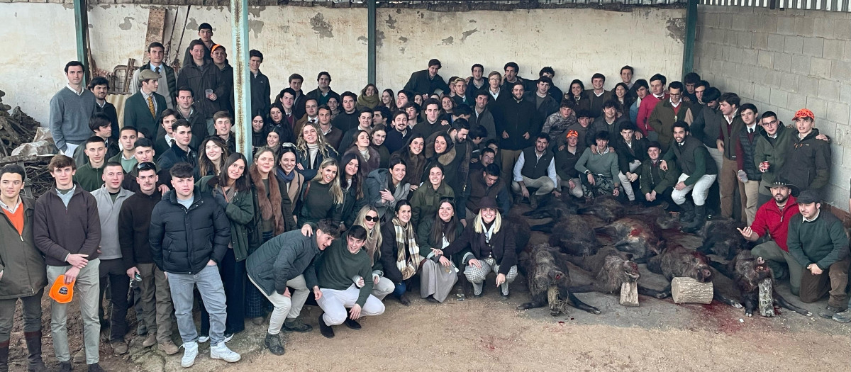 Miembros de la asociación Venatio, creada por jóvenes estudiantes de la Escuela de Ingenieros Agrónomos de la Universidad Politécnica de Madrid