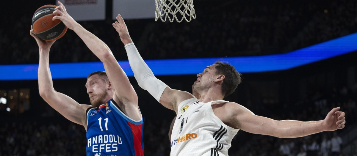 El Real Madrid cayó derrotado ante Anadolu Efes en Estambul