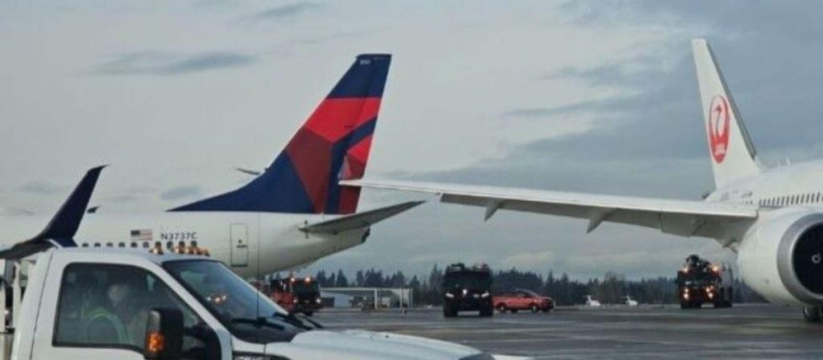 Un avión de Japan Airlines colisiona con una aeronave de Delta Air Lines en Seattle