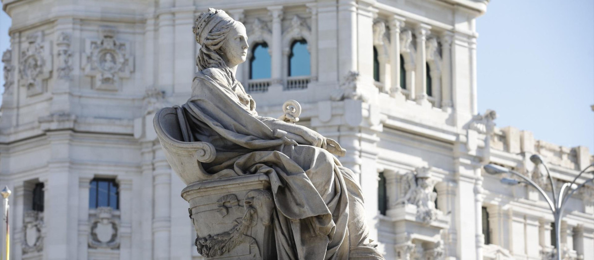 La fuente de Cibeles.

REMITIDA / HANDOUT por AYUNTAMIENTO DE MADRID
Fotografía remitida a medios de comunicación exclusivamente para ilustrar la noticia a la que hace referencia la imagen, y citando la procedencia de la imagen en la firma
05/2/2025