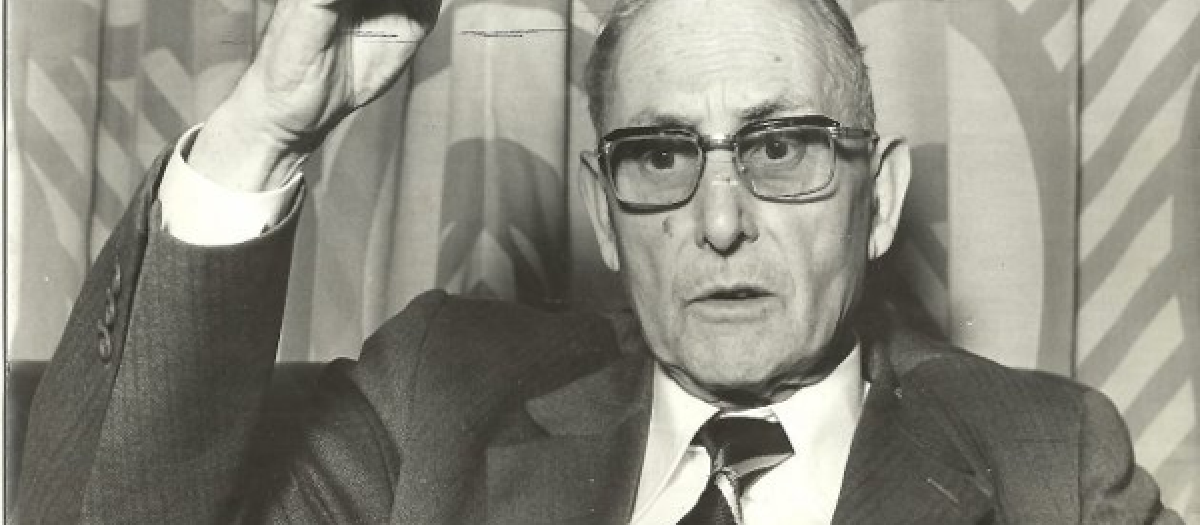 El farmacéutico e historiador Alexandre Deuloufeu, autor de la 'Matemática de la Historia'