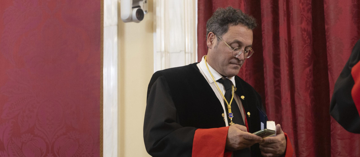 El fiscal general del Estado, Álvaro García Ortiz, asegura que borró su móvil por "imperativo legal"