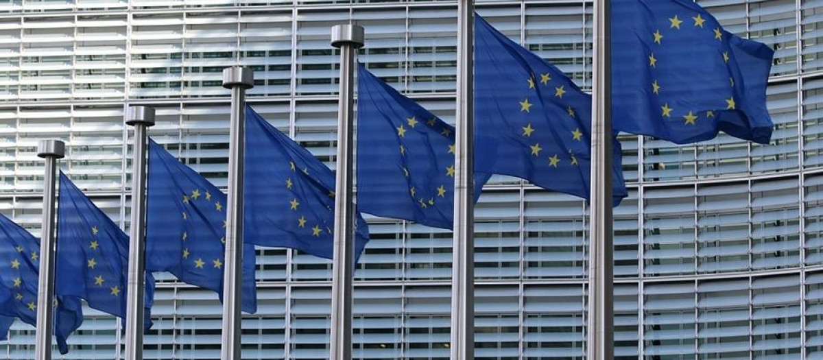 Banderas de la Unión Europea.