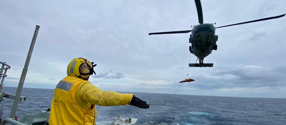 Imagen de la calificación operativa para el combate de la fragata Navarra en aguas del estrecho de Gibraltar