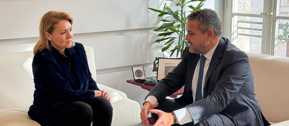 Reunión de Susana Camarero y el consejero Jorge Rodrigo en Madrid para abordar el tema de la vivienda