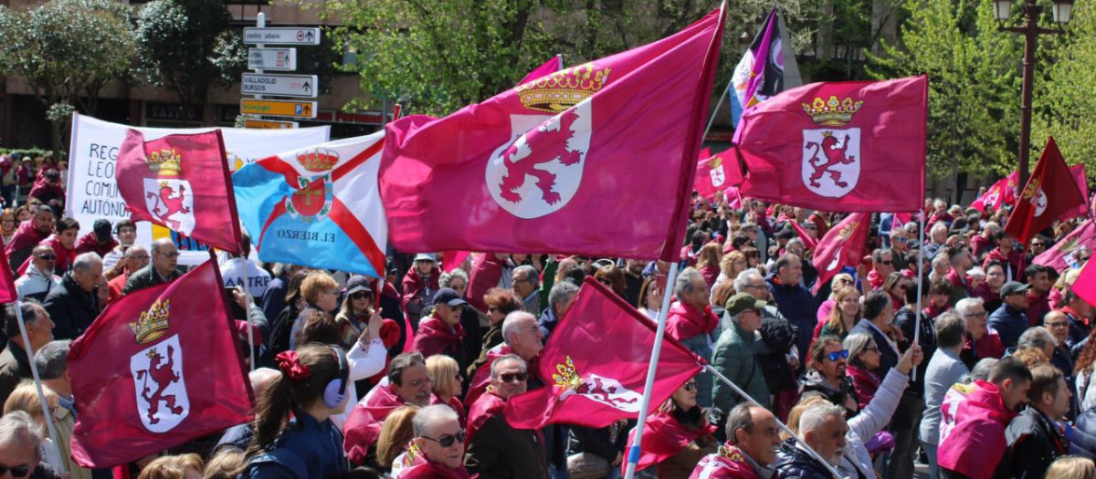 Manifestación por la independencia de León