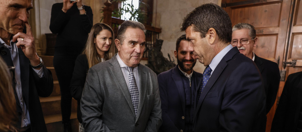 Carlos Mazón con el vicepresidente segundo y conseller para la Recuperación Económica y Social, Francisco José Gan Pampols