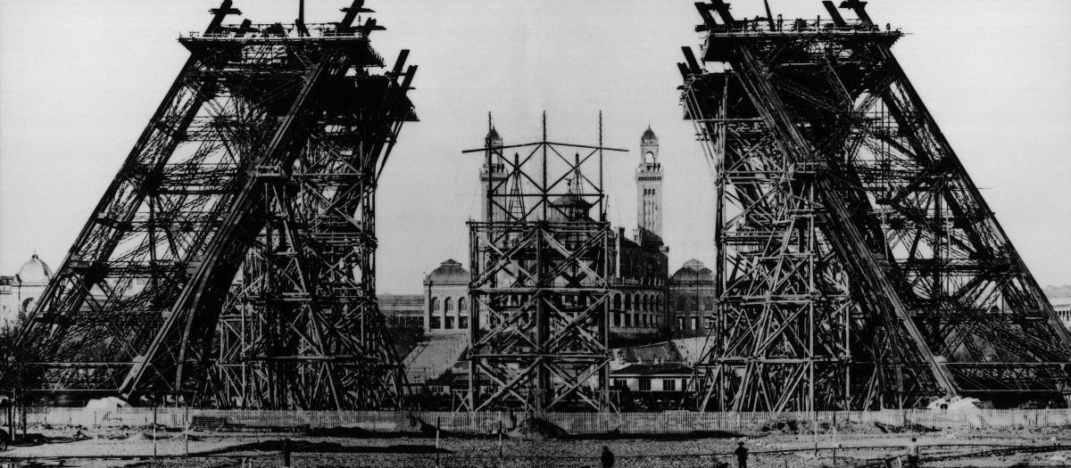 La Torre Eiffel en construcción