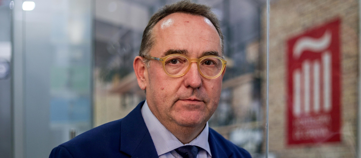 El presidente de la Confederación Empresarial de Hostelería de España, José Luis Yzuel