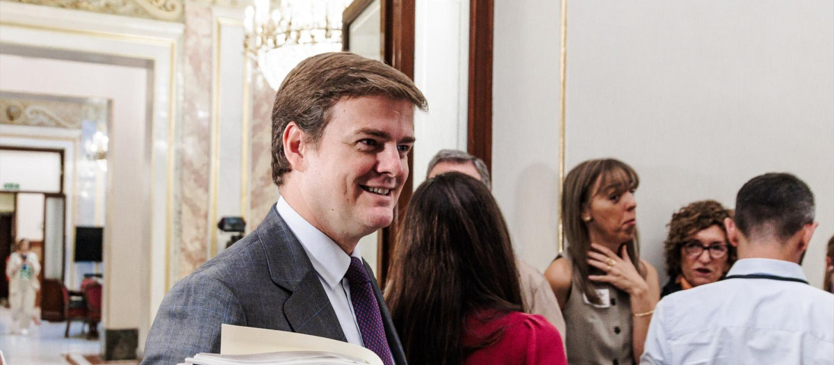 El Letrado Mayor en el Congreso, Fernando Galindo