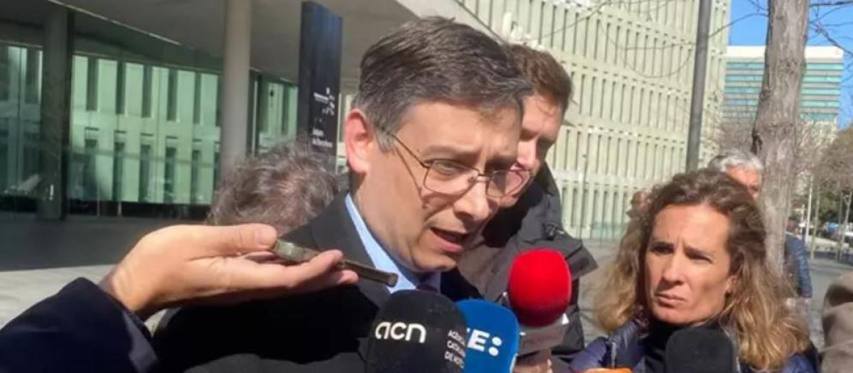 El abogado de Abogados Cristianos que representa al padre de Noelia, a la salida de la Ciudad de la Justicia