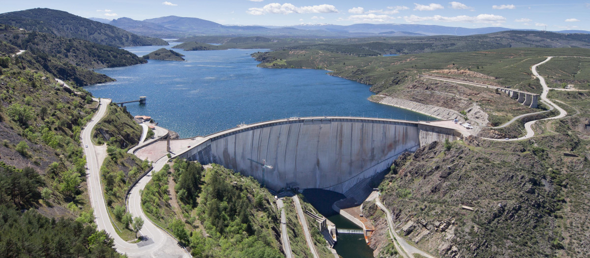 Presa de El Atazar en Madrid