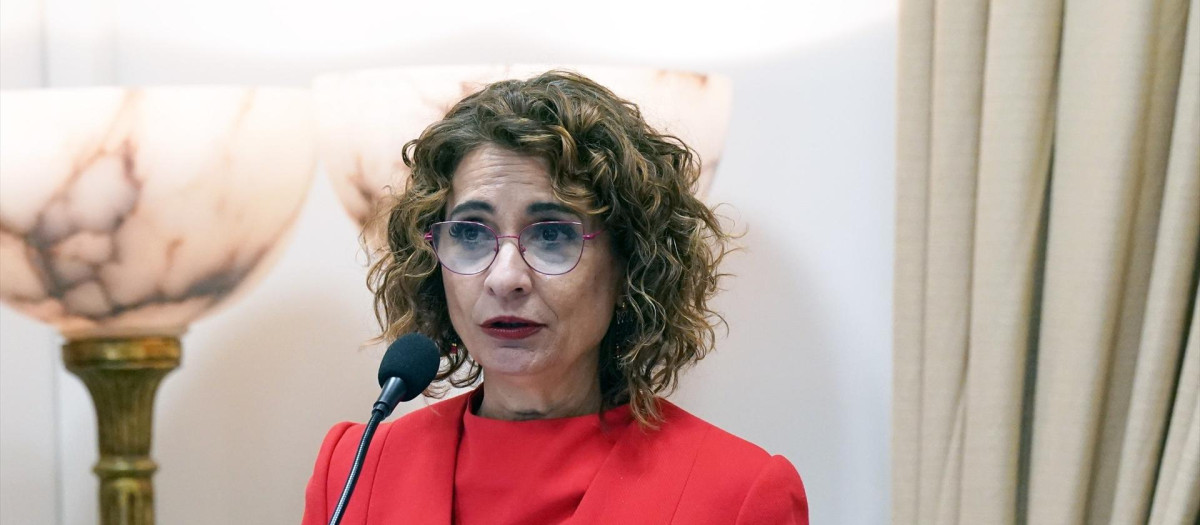 La vicepresidenta primera del Gobierno y ministra de Hacienda, María Jesús Montero
