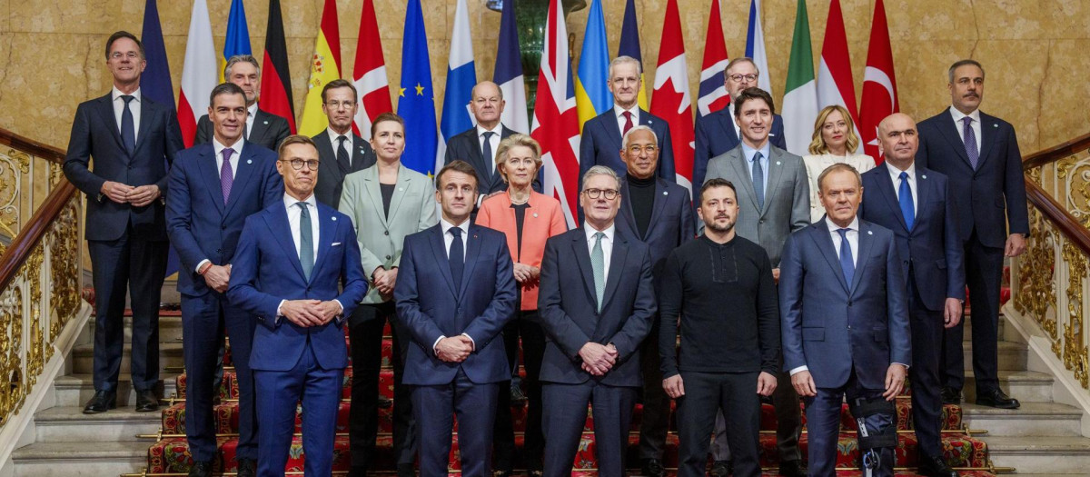 El primer ministro del Reino Unido, Keir Starmer, junto a los líderes europeos el pasado 2 de marzo, en Londres