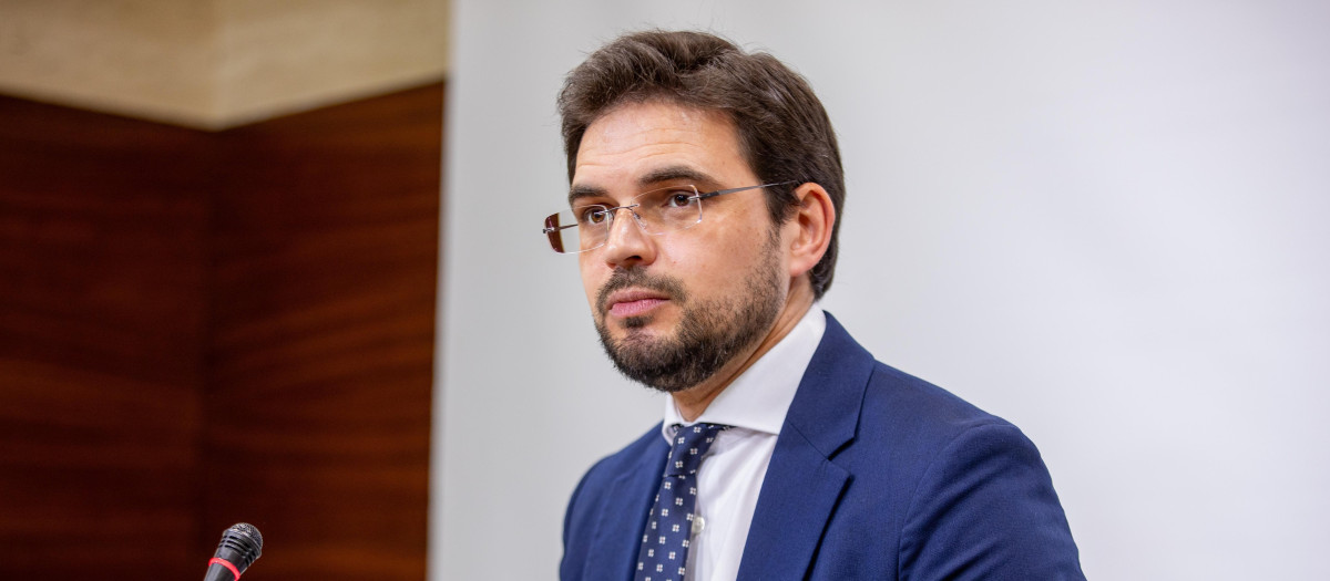 (Foto de ARCHIVO)
El portavoz adjunto y diputado autonómico del PP en las Cortes de Castilla-La Mancha, Santiago Serrano

REMITIDA / HANDOUT por PP
Fotografía remitida a medios de comunicación exclusivamente para ilustrar la noticia a la que hace referencia la imagen, y citando la procedencia de la imagen en la firma
10/3/2025