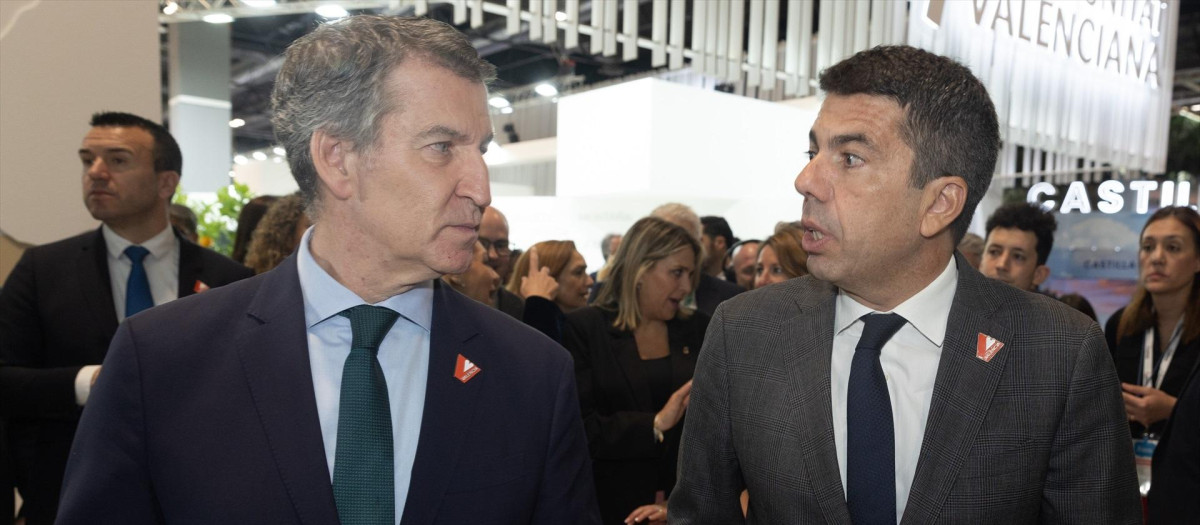 El presidente del Partido Popular, Alberto Núñez Feijóo y el presidente valenciano, Carlos Mazón