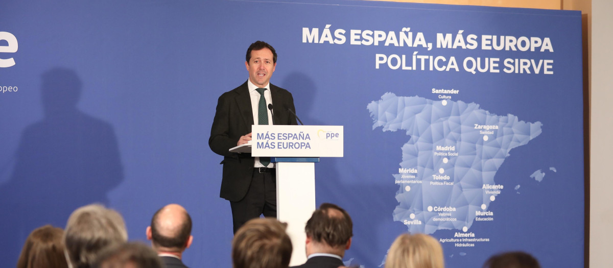El alcalde de Toledo acusa al PSOE de buzonear en los municipios donde ...