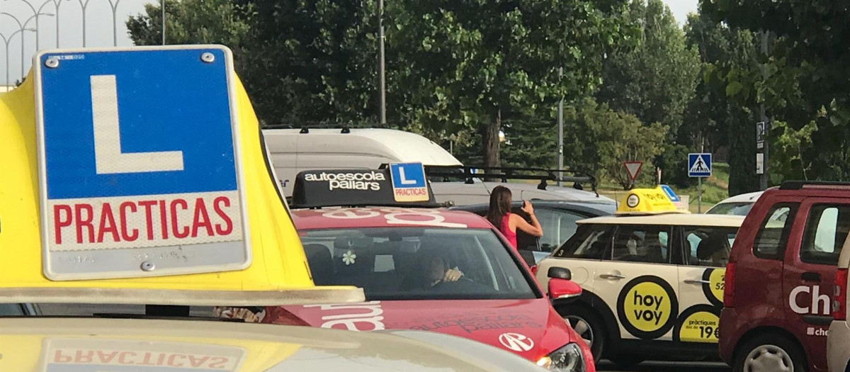 Coches de autoescuela, en una imagen de archivo