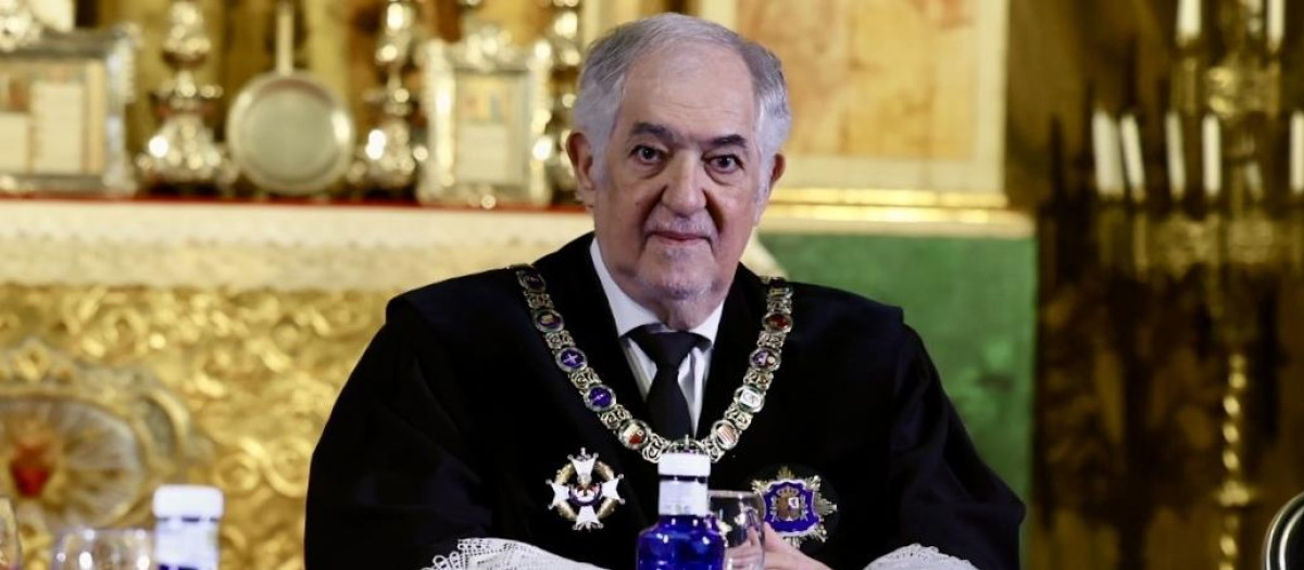 Cándido Conde-Pumpido en el pleno extraordinario del Tribunal Constitucional en el marco del 45º aniversario de su constitución