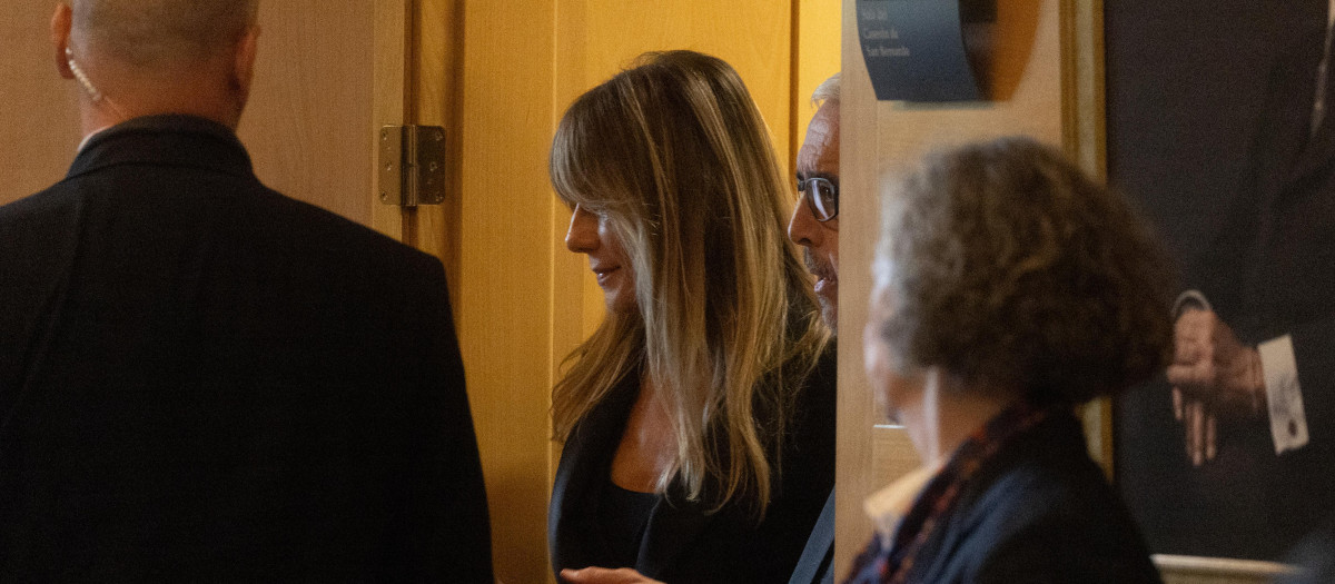 La mujer del presidente del Gobierno, Begoña Gómez, en la comisión de investigación de la Asamblea de Madrid sobre su cátedra en la Complutense