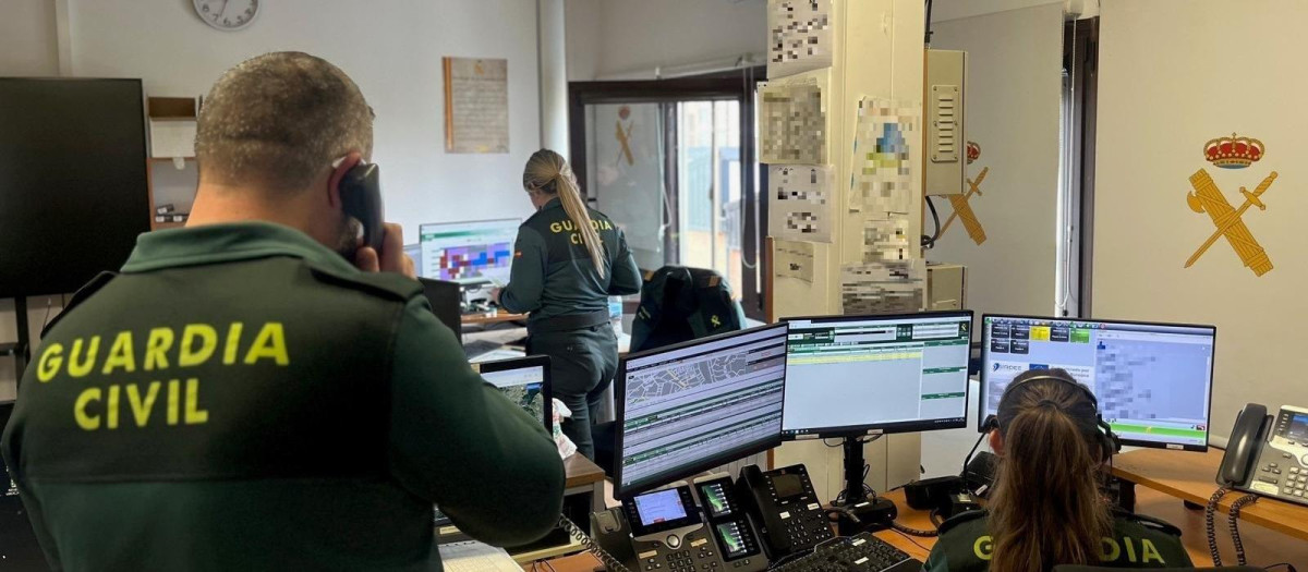 a Unidad Orgánica de la Policía Judicial de la Guardia Civil registró la vivienda de la presunta autora y la detuvo