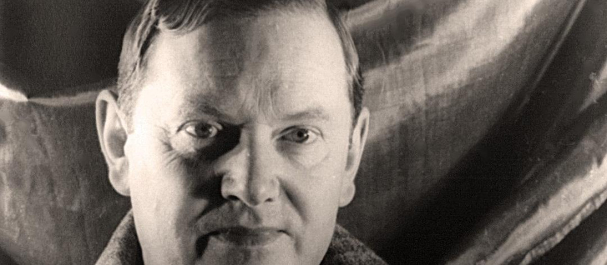 El escritor británico Evelyn Waugh