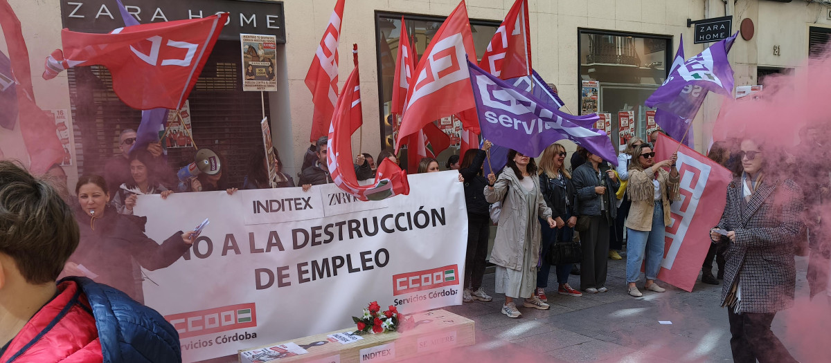 Manifestación de las trabajadoras de Zara Home en Córdoba