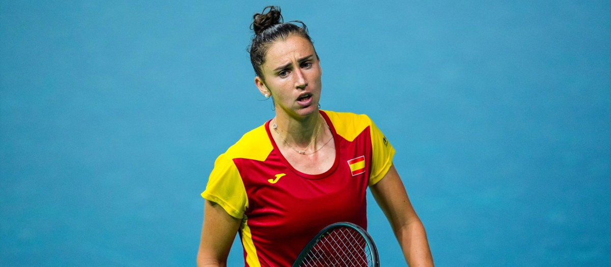Sara Sorribes, durante un partido con España