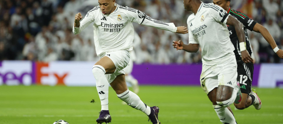 Kylian Mbappé y Vinicius, en el partido ante el Arsenal