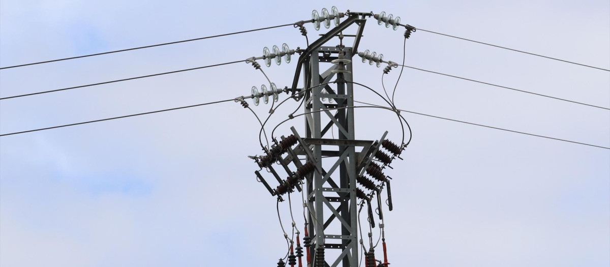 Poste eléctrico en Madrid.