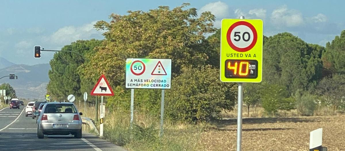 Algunos radares te indican incluso la velocidad real a la que has pasado