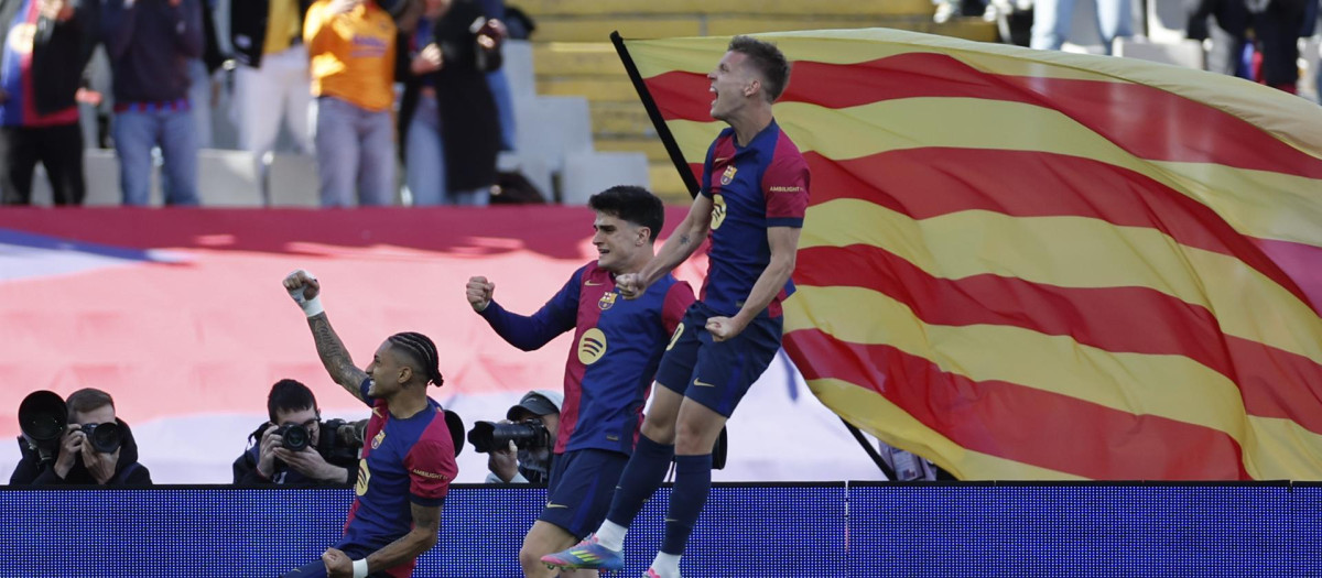 Los jugadores del Barça celebran su victoria ante el Celta de Vigo