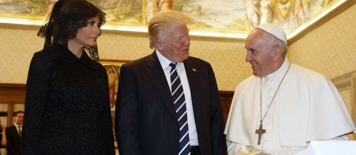 Donald Trump y Melania junto al Papa Franciso