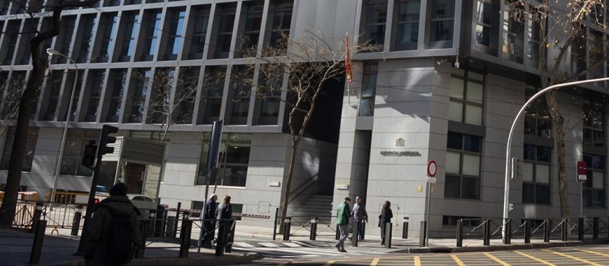 Entrada a la Audiencia Nacional en la calle García Gutiérrez, 1