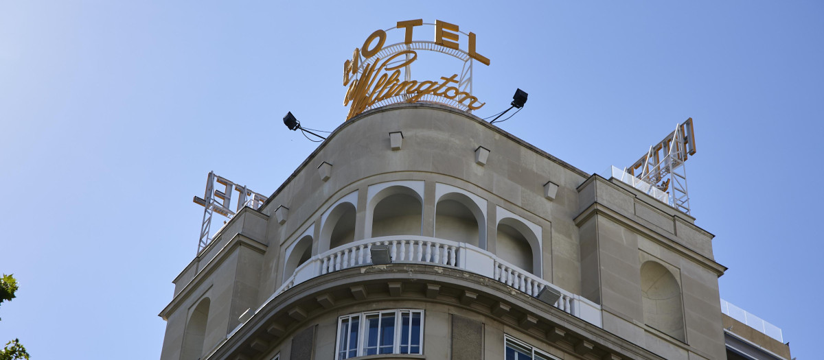 Vista exterior del hotel de lujo Wellington Hotel & Spa Madrid, en el Barrio de Salamanca