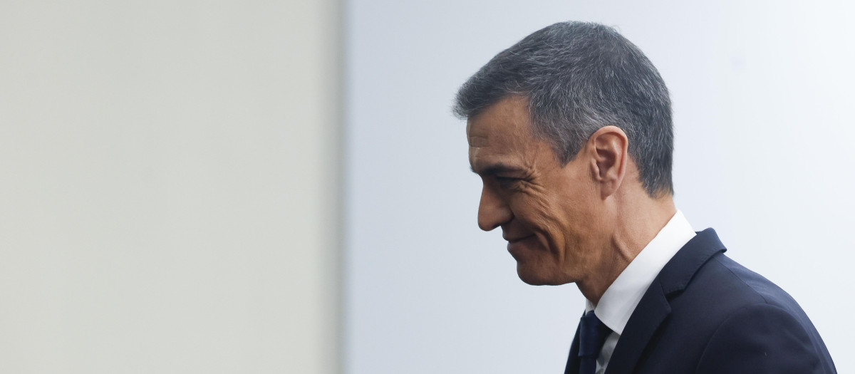Pedro Sánchez al término de su comparecencia de este martes en la Moncloa