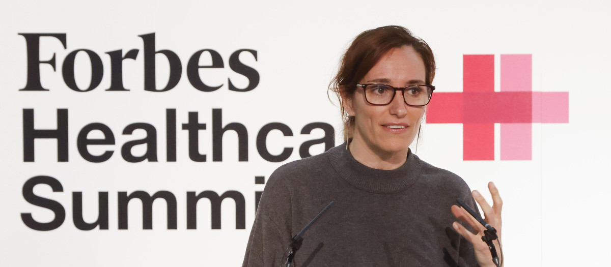 La ministra de Sanidad, Mónica García, interviene en el VII edición del Forbes Summit Healthcare 2025, este miércoles en Madrid