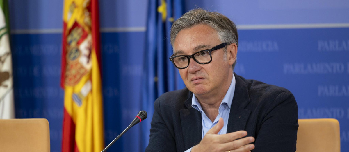 El portavoz de Vox en Andalucía, Manuel Gavira, este miércoles en rueda de prensa