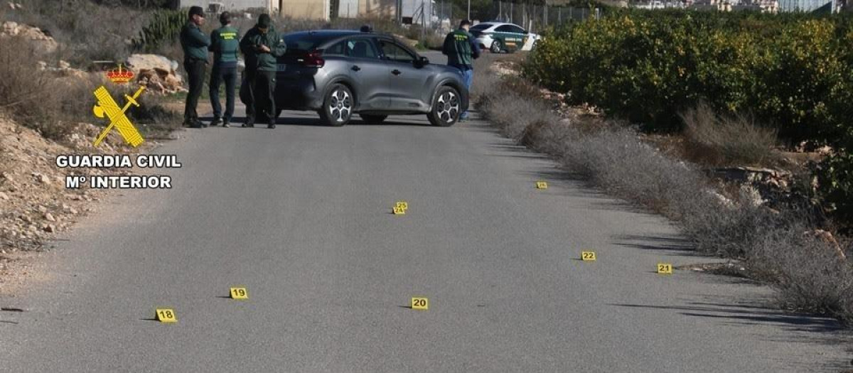 Dos detenidos, uno en Braga (Portugal), acusados del homicidio de un hombre en Rojales (Alicante) en diciembre
REMITIDA / HANDOUT por GUARDIA CIVIL
Fotografía remitida a medios de comunicación exclusivamente para ilustrar la noticia a la que hace referencia la imagen, y citando la procedencia de la imagen en la firma
24/4/2025