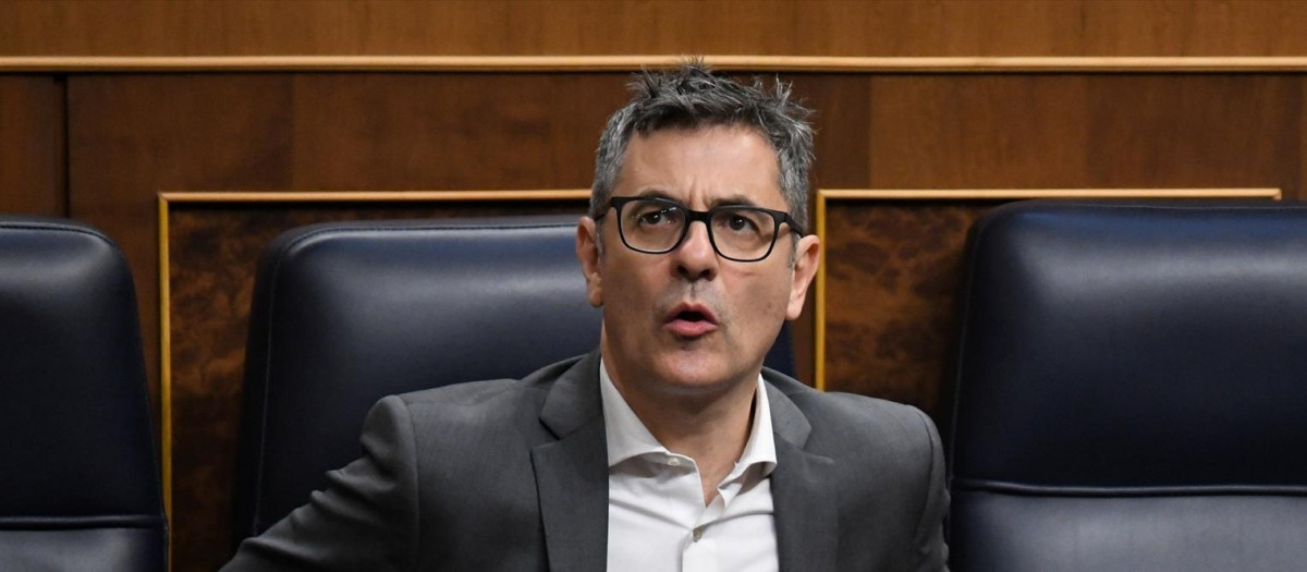 El ministro de la Presidencia, Justicia y Relaciones con las Cortes, Félix Bolaños, durante una sesión plenaria en el Congreso