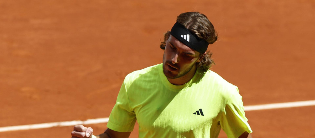 Stefanos Tsitsipas celebra un punto ante el alemán Jan-Lennard Struff