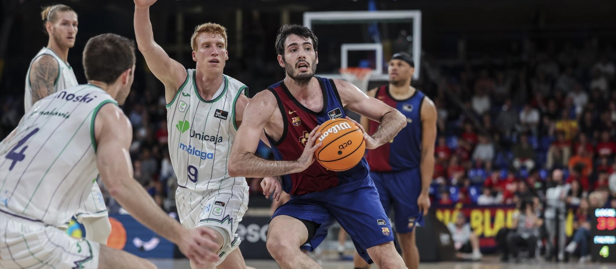 Alex Abrines, durante el partido entre el Barça Basket y Unicaja